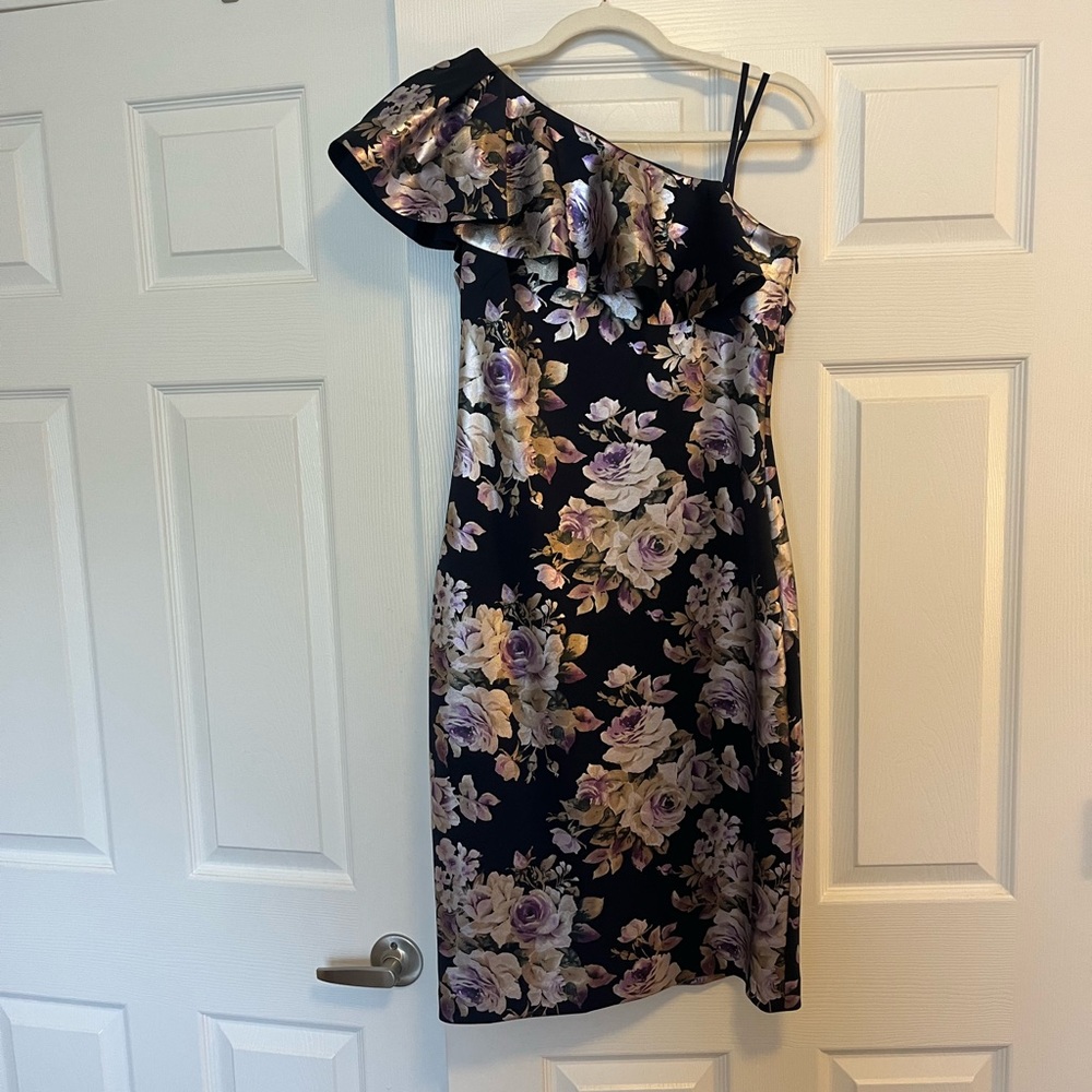 One shoulder dress